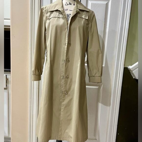 London Fog Trench Coat VTG Sz 10P Tan made in Baltimore Versatile Sophisticated - Picture 2 of 10